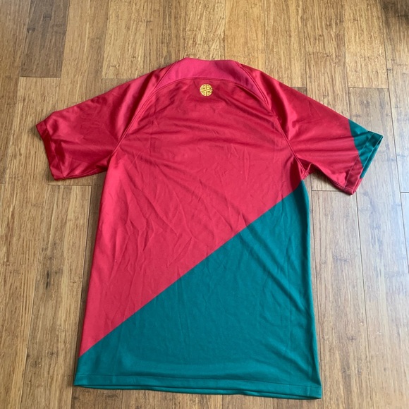 Nike Portugal Jersey - Picture 7 of 9